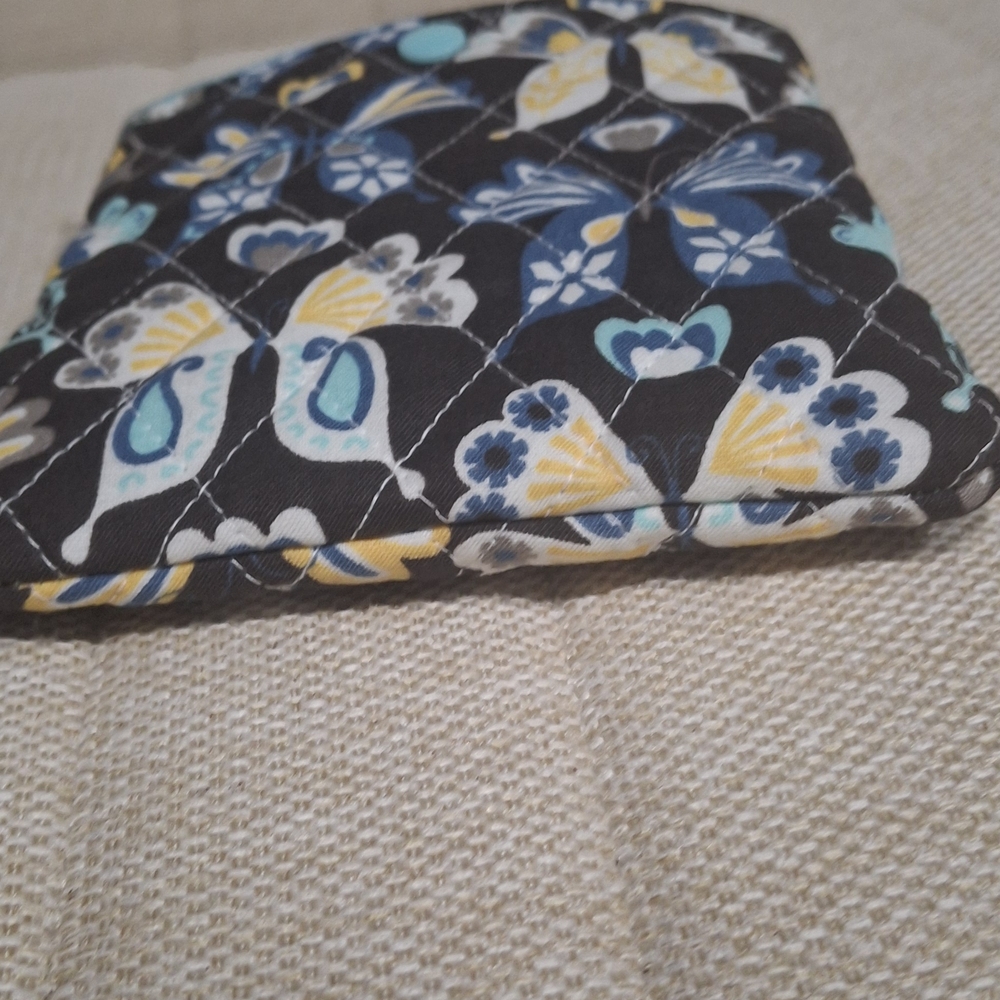 🔥Butterfly Patterned Quilted Pouch🔥 - Picture 2 of 8